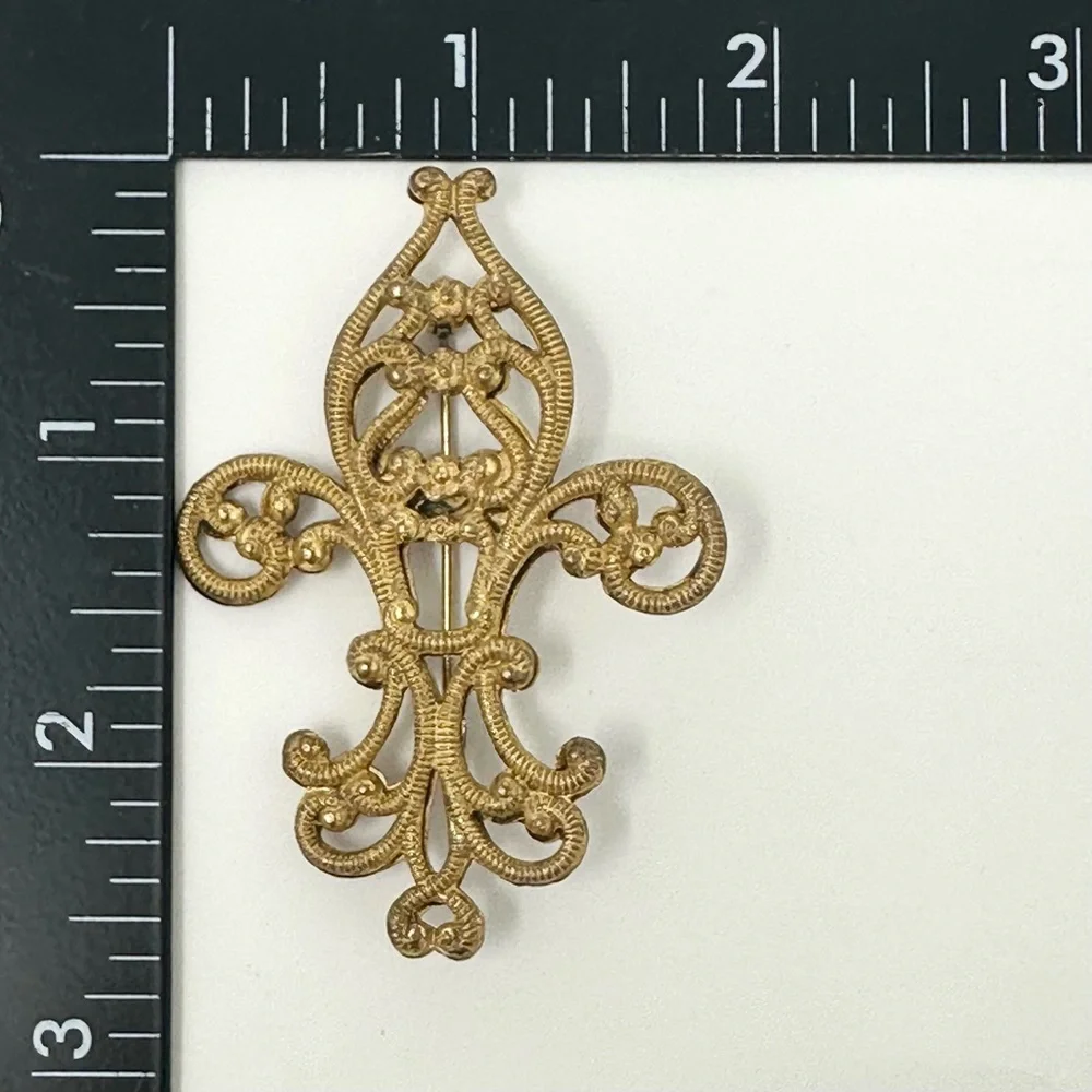 Miriam Haskell Vintage Signed Gold Tone Fleur De Lis Brooch Pin